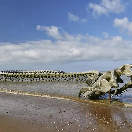 Holiday home Maison Pour 4 Avec Terrasse - Proche Du Centre Saint-Brevin-l'Ocean