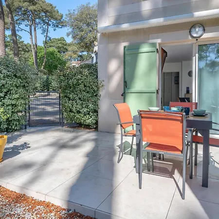 Maison Pour 4 Avec Terrasse - Proche Du Centre Ferienhaus
